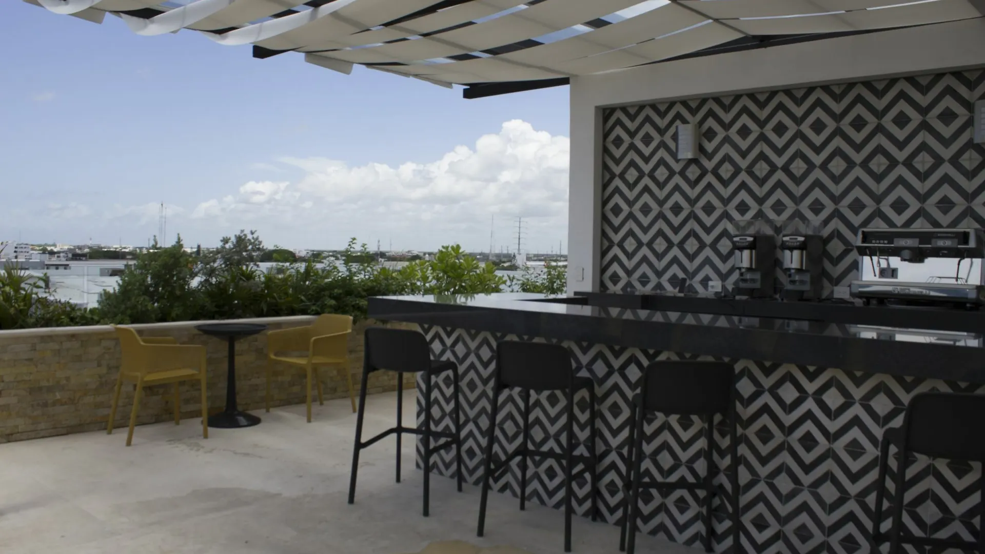 The City Playa del Carmen Apartment