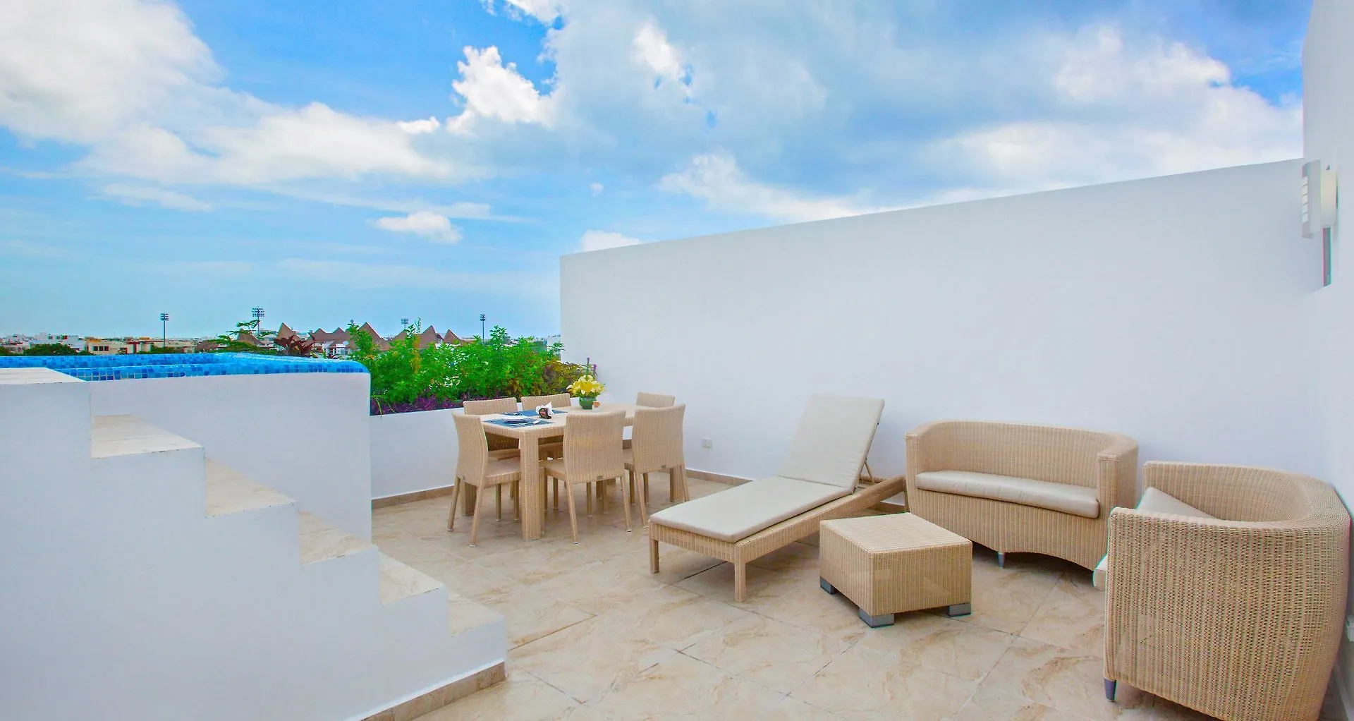 The City Playa del Carmen 0*,  Mexico