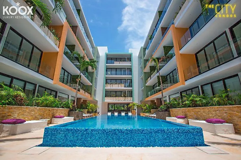 The City Playa del Carmen 0*,