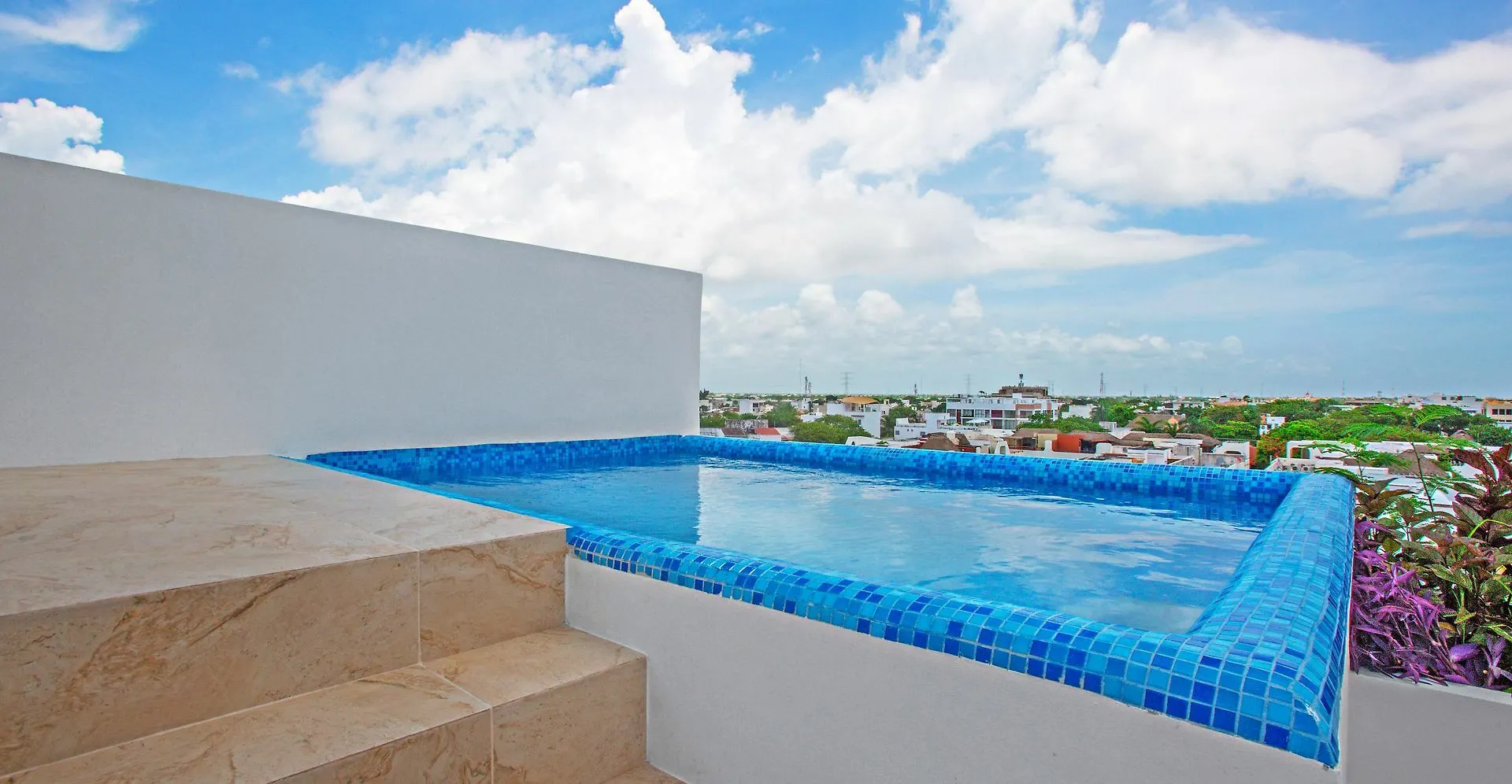 The City Playa del Carmen